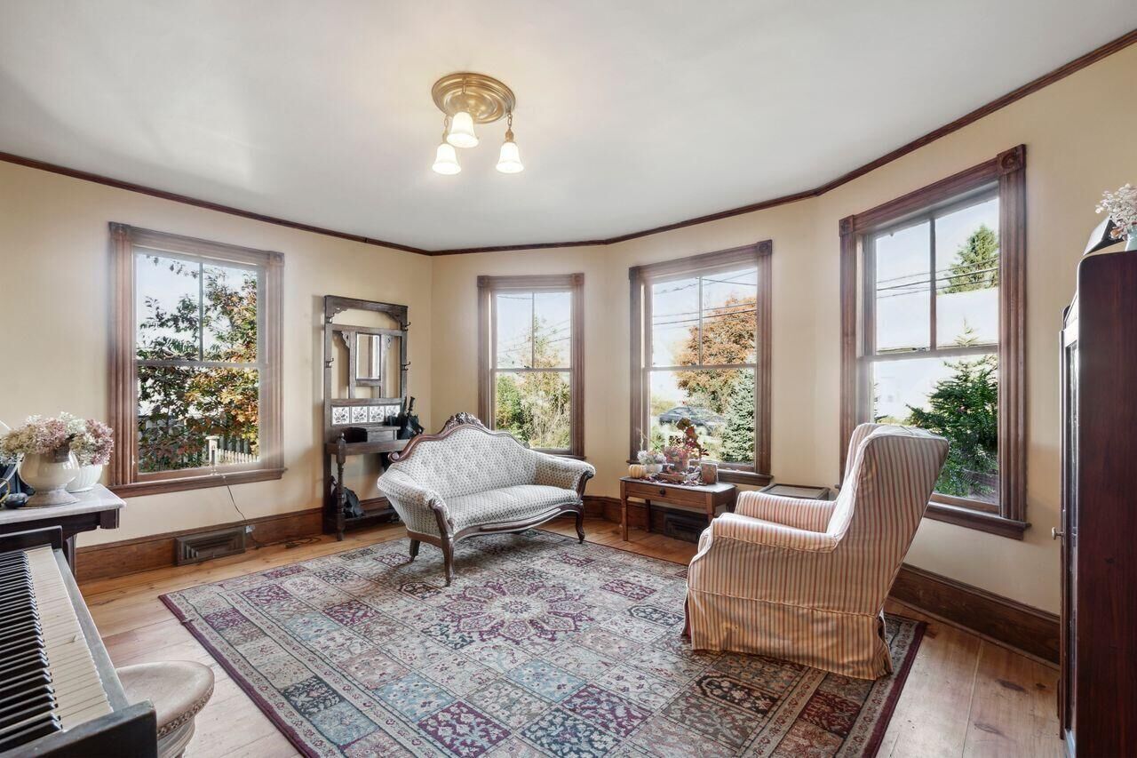 Property Photo:  1634 Broadway  ME 04106 