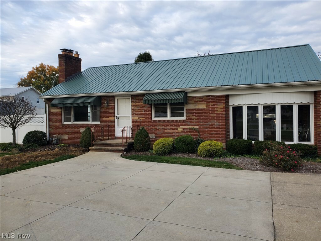 Property Photo: 5530 Manchester Road OH 44319