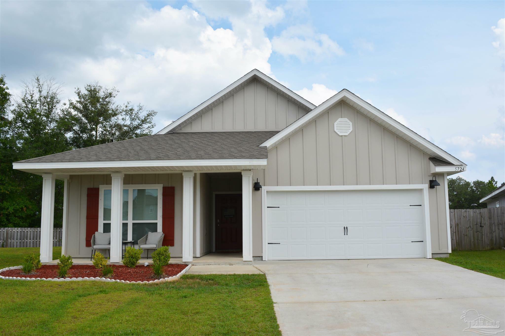 Property Photo:  5724 Conley Ct  FL 32571 