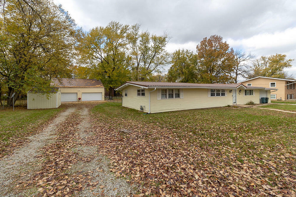 Property Photo:  107 Bertie Ave  MO 65255 