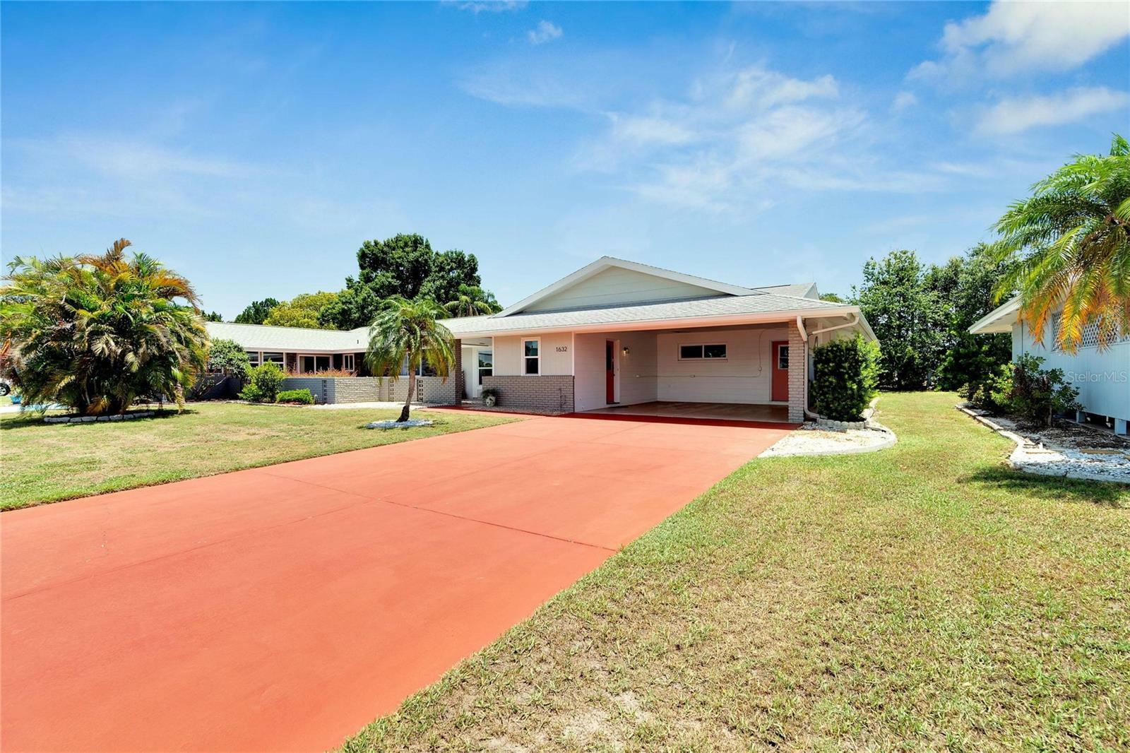 Property Photo:  1632 Costa Street  FL 33573 