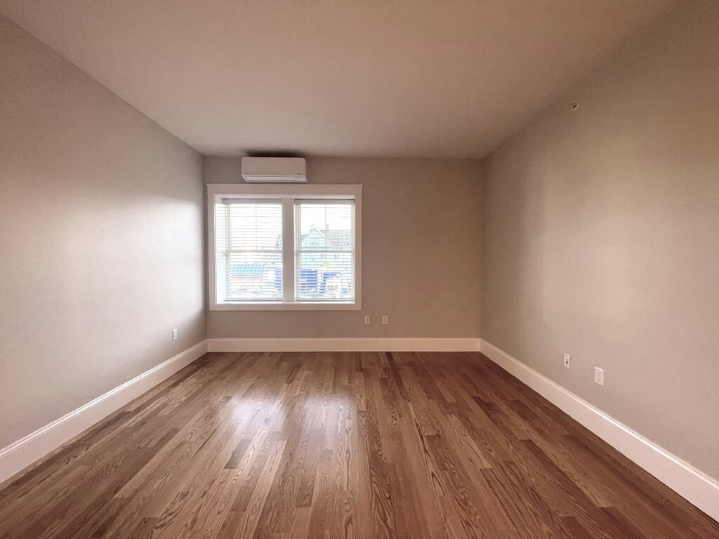 Property Photo: 138 Eastern Ave 5 MA 02148