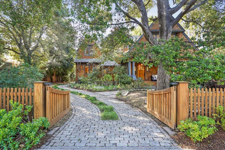 Property Photo: 535 Kingsley Avenue CA 94301