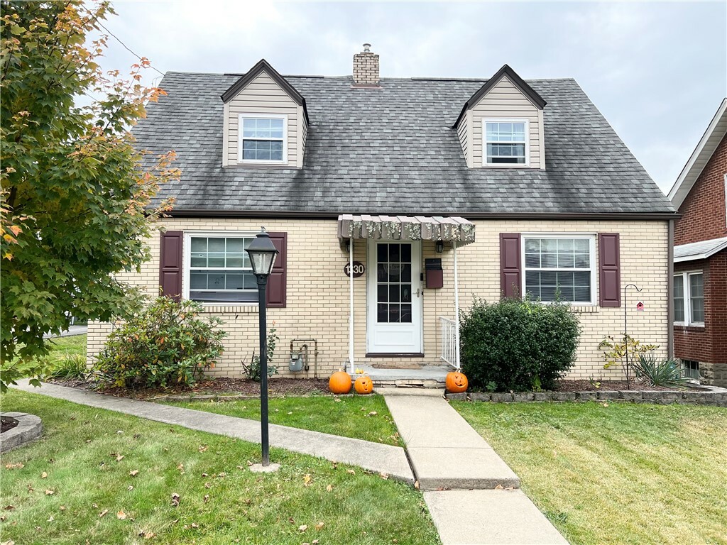 Property Photo:  1330 Burrell Avenue  PA 15068 