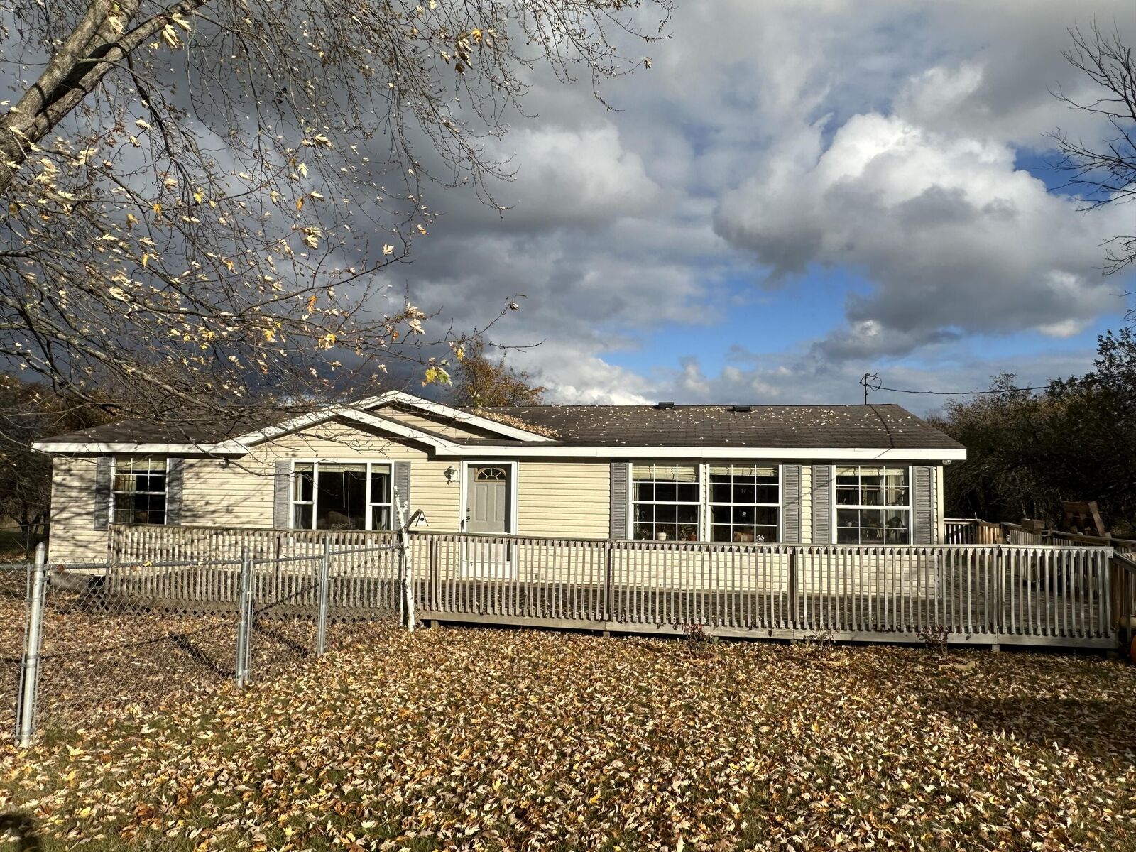 Property Photo:  801 S Fourth Street  MI 48740 