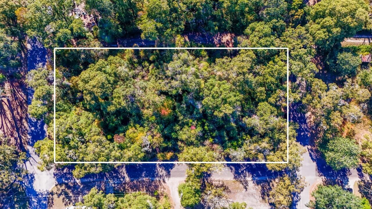 Property Photo: Lots 11-20 S Savage St. FL 32536