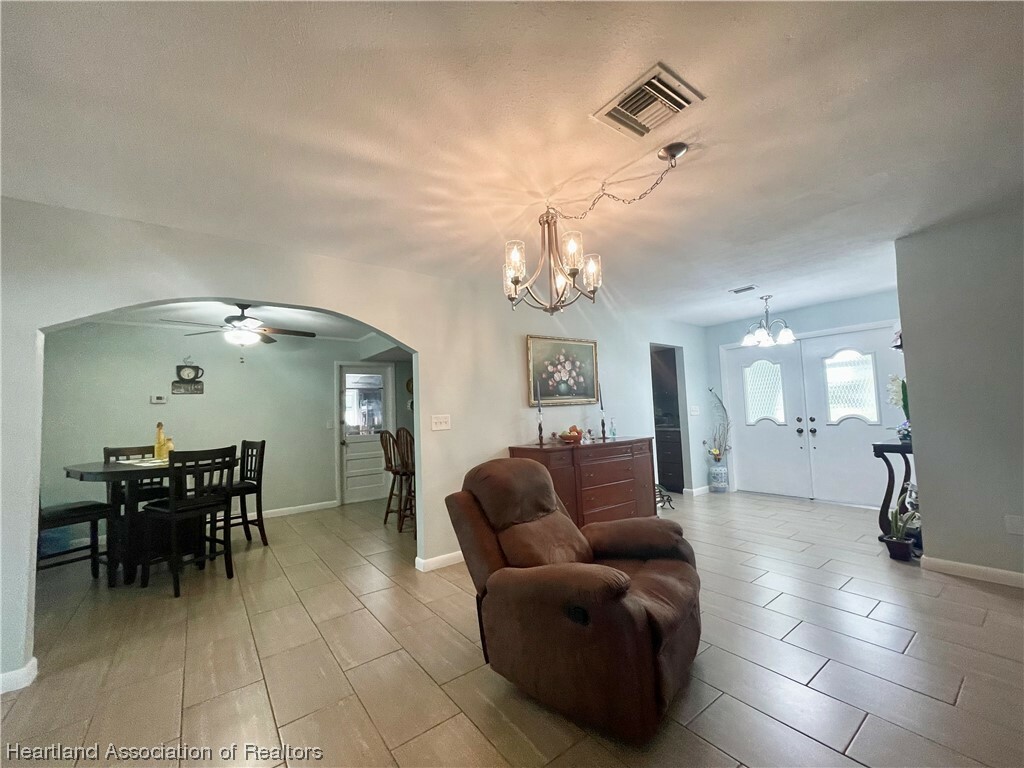 Property Photo:  906 Corvette Avenue  FL 33872 