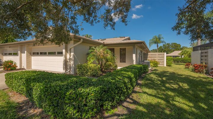 Property Photo: 5757 Lake Breeze Court 16 FL 34233
