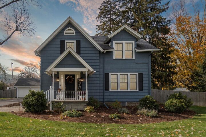 6100 Browns Lake Road  Jackson MI 49203 photo