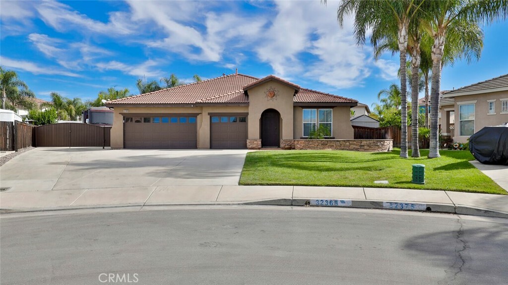 Property Photo:  32368 Picasso Court  CA 92596 