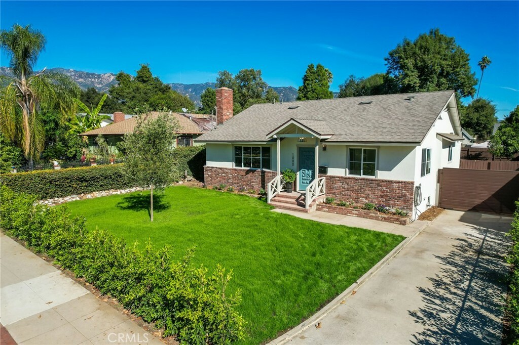 Property Photo:  1080 N El Molino Avenue  CA 91104 