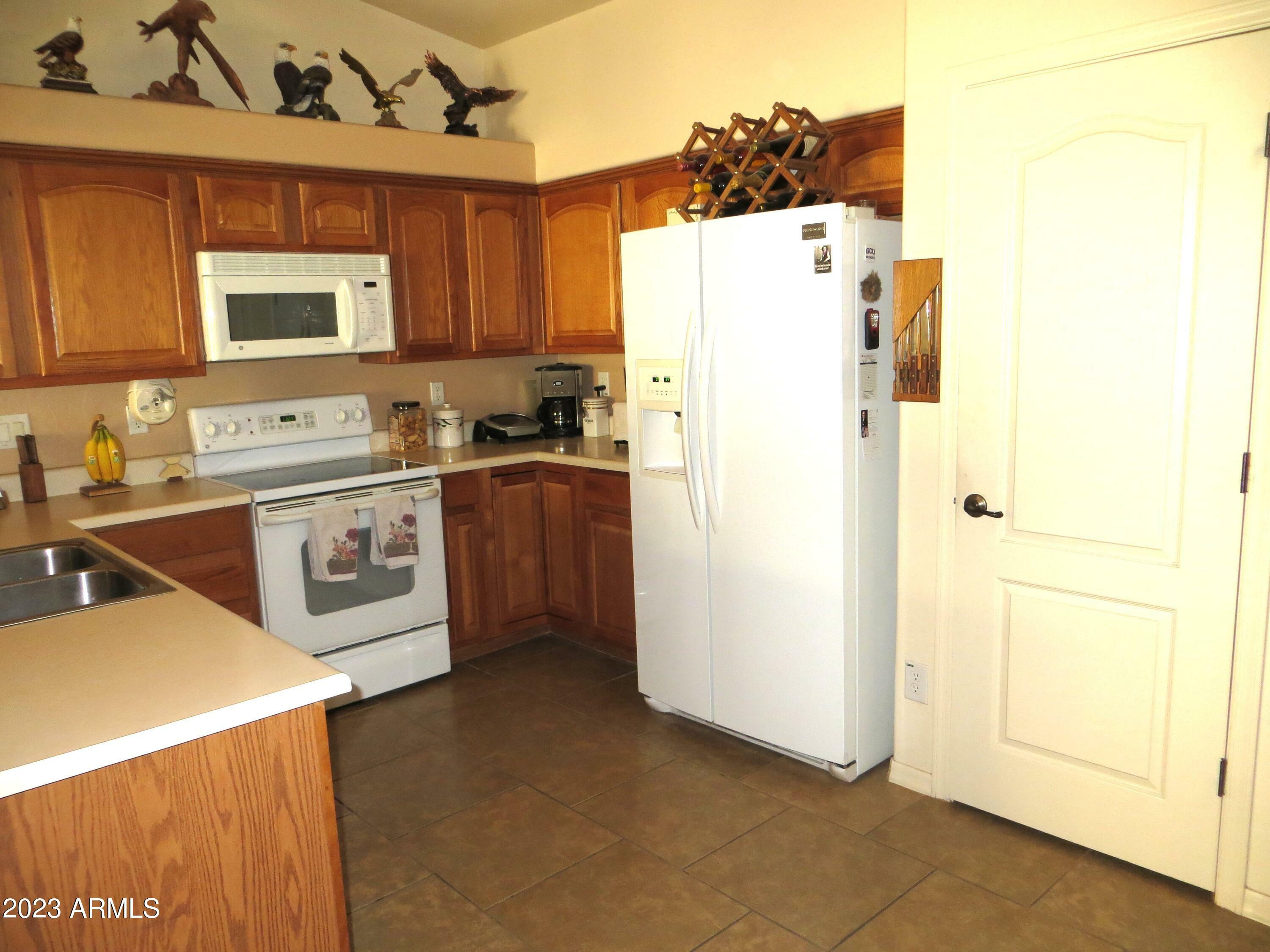 Property Photo:  2101 S Meridian Road 28  AZ 85120 