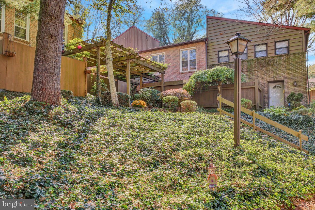 Property Photo:  172 Oakmont Court  PA 19607 