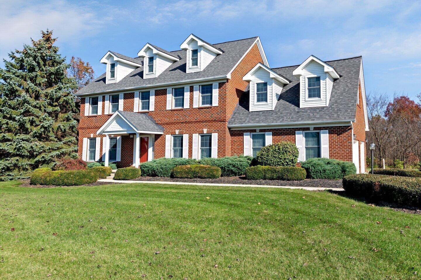 Property Photo: 16301 Hunters Run OH 43040