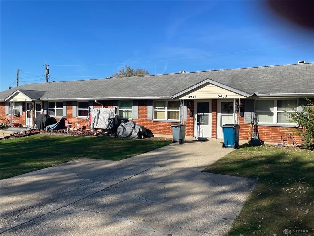 Property Photo: 5427 Broomall Street OH 45424