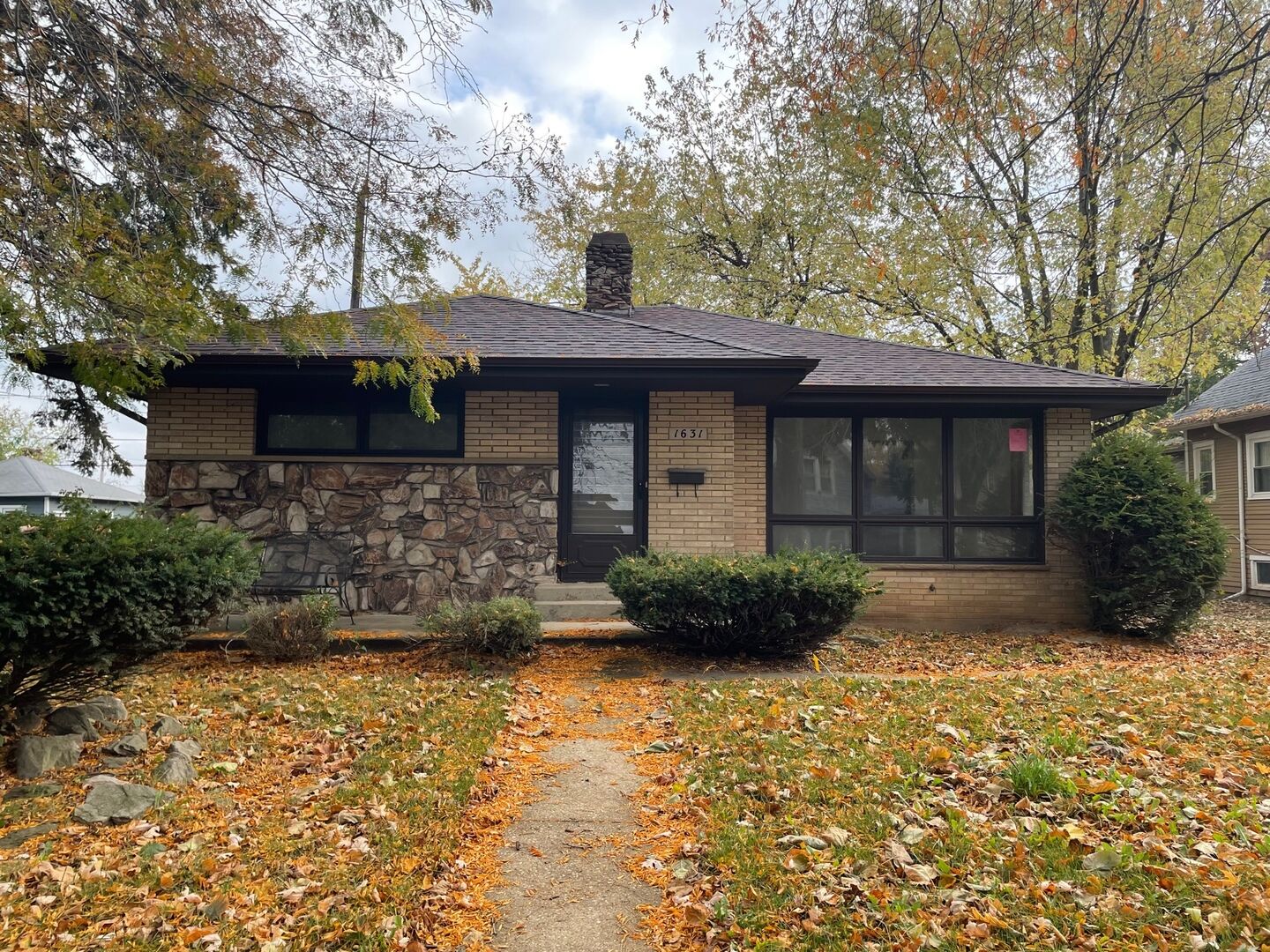Property Photo:  1631 Park Avenue  IL 60064 