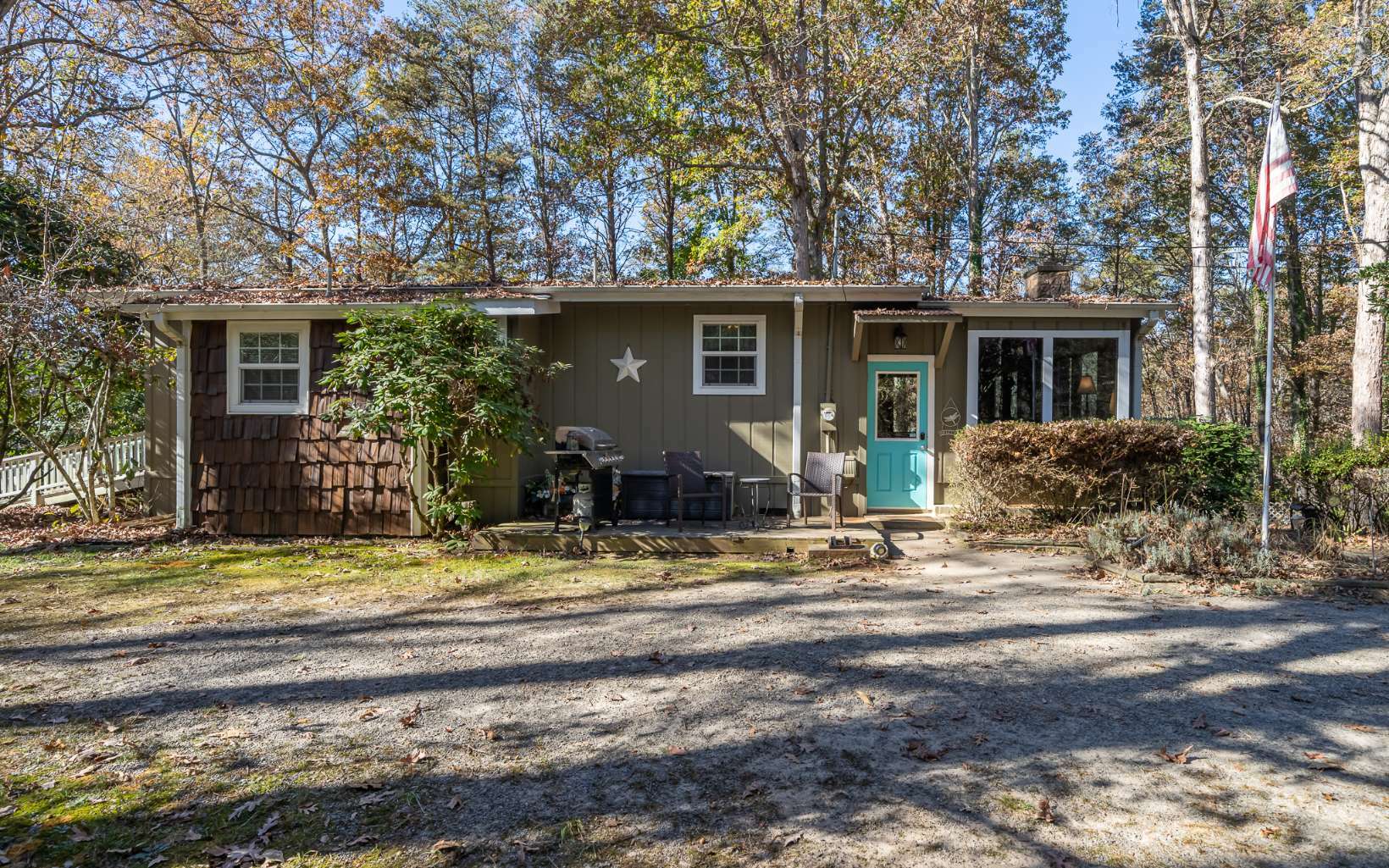 Property Photo:  158 Simpson Drive  GA 30559 