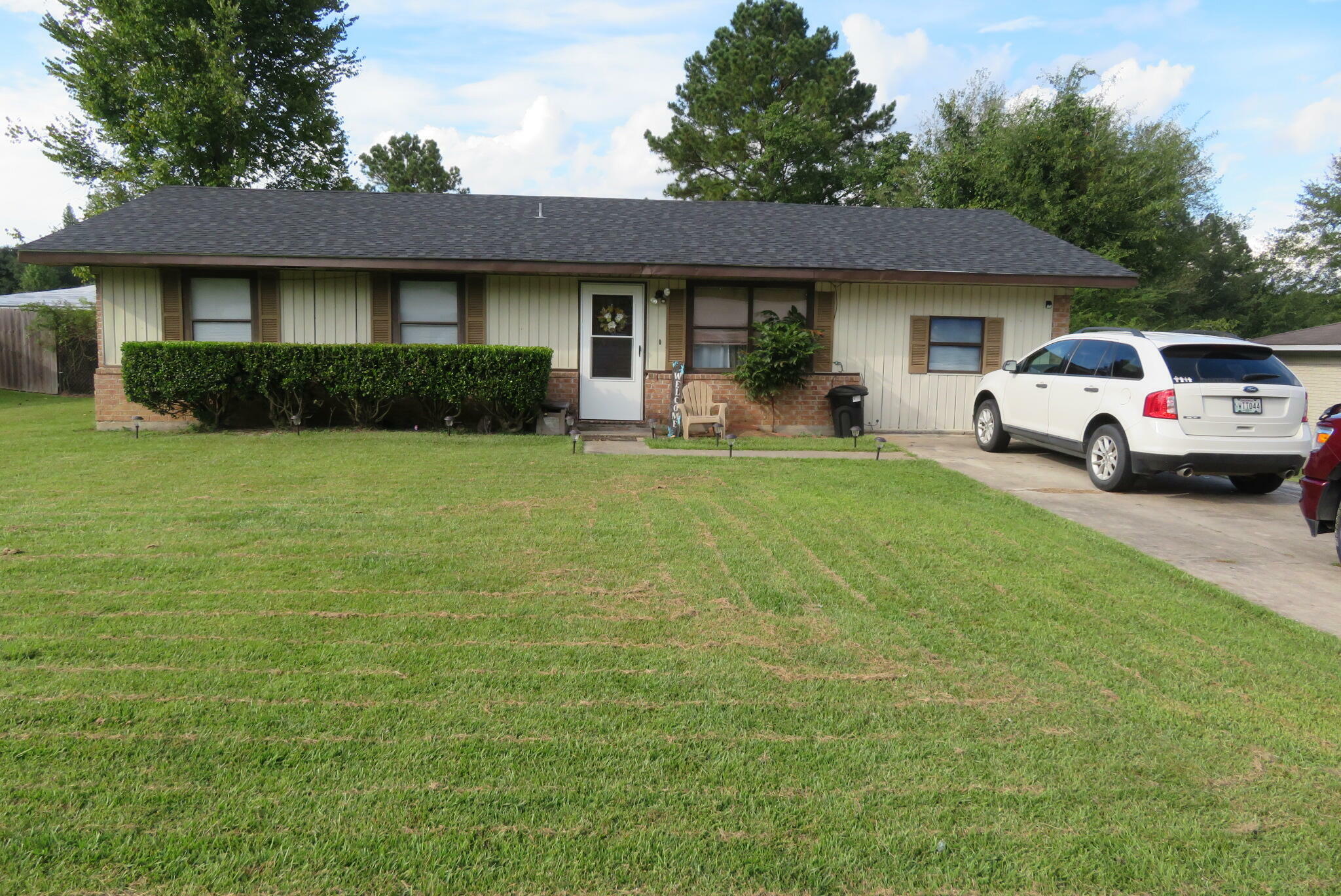 123 Raymond Dr  New Llano LA 71461 photo