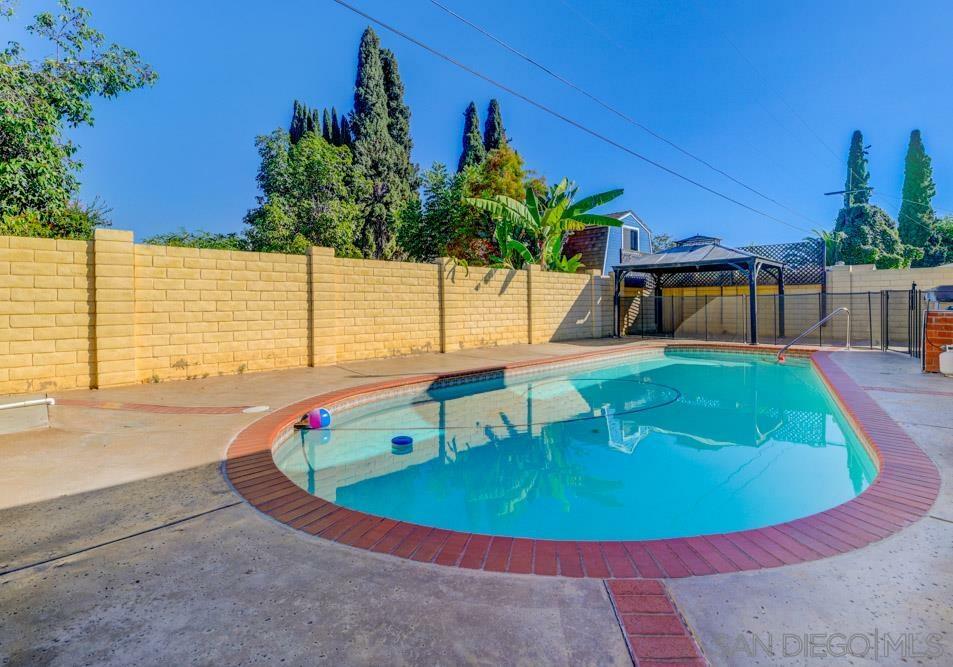 Property Photo:  708 Deland Ct  CA 92020 