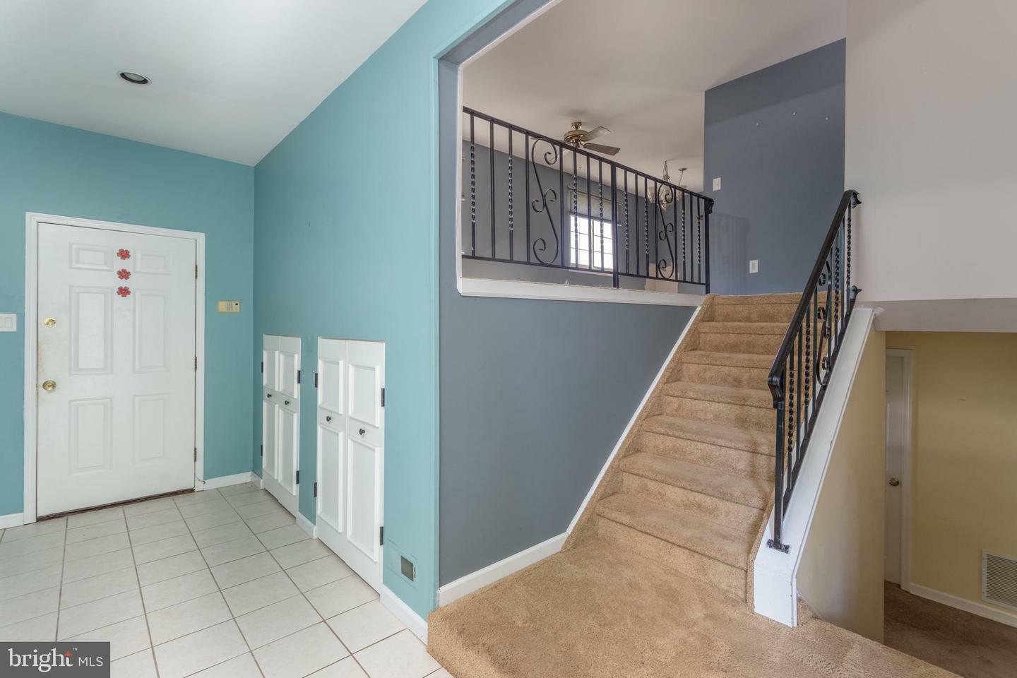 Property Photo: 33 Hunters Drive NJ 08054