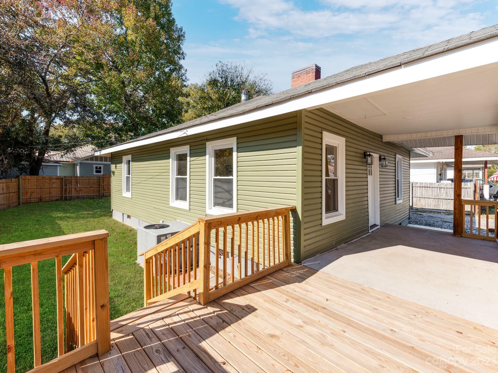 Property Photo:  548 5th Street  SC 29706 