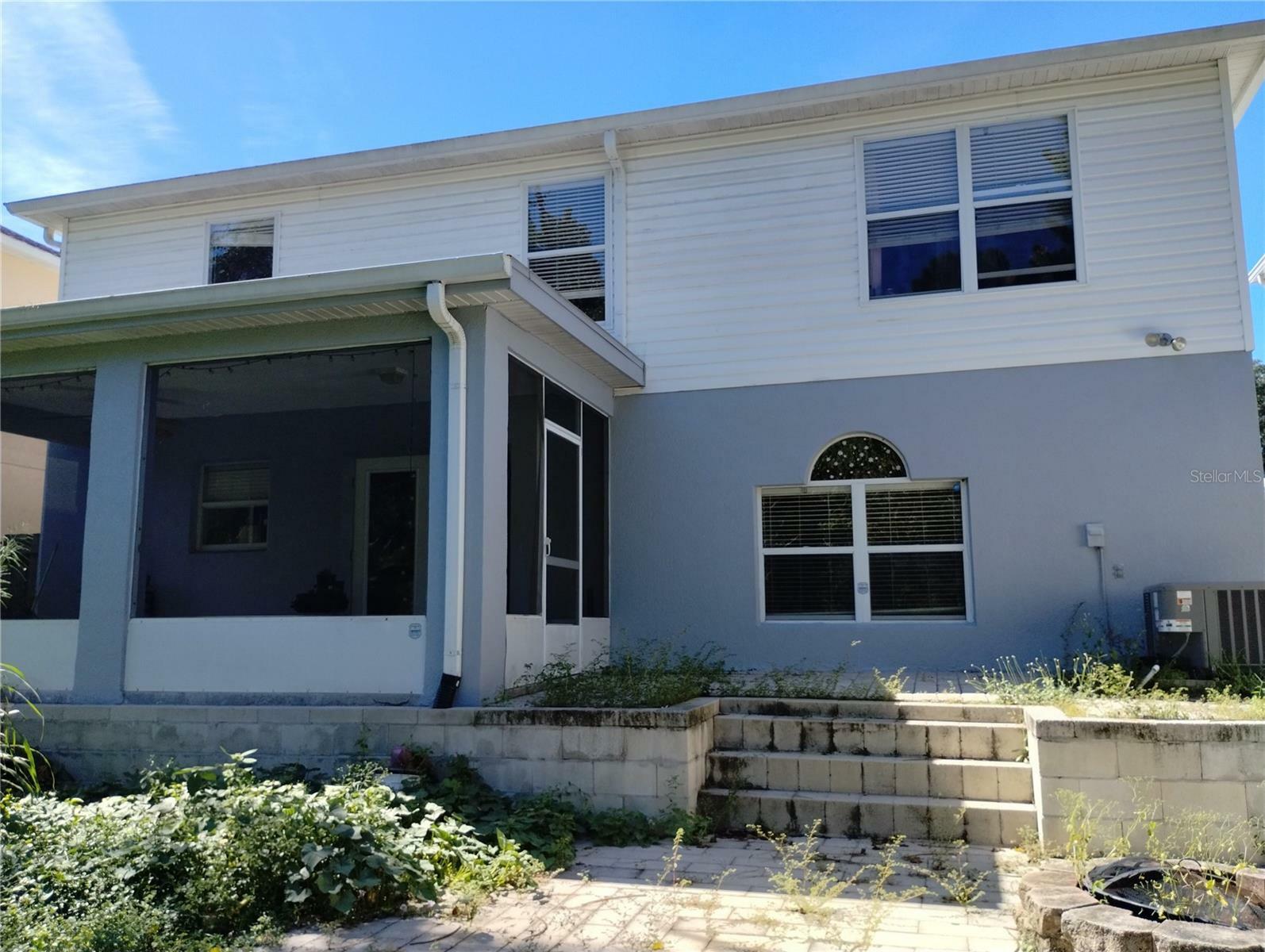 Property Photo: 139 Oak View Place FL 32773