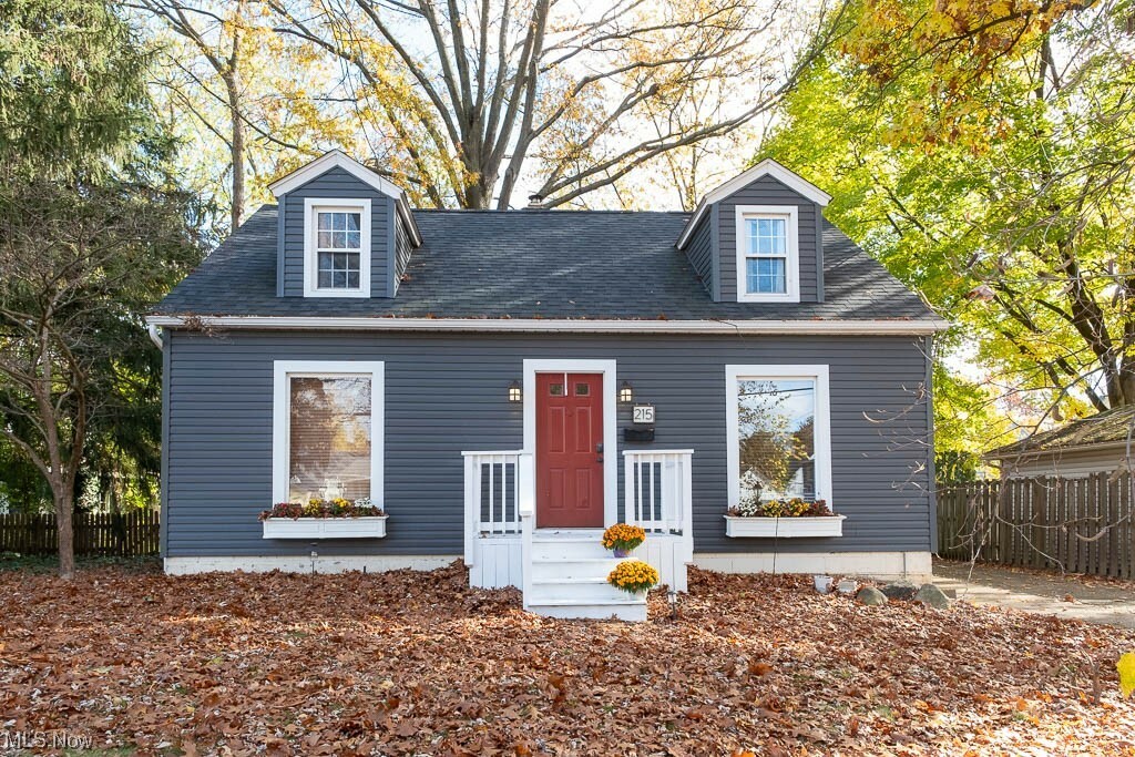 Property Photo: 215 Idlewild Street OH 44313