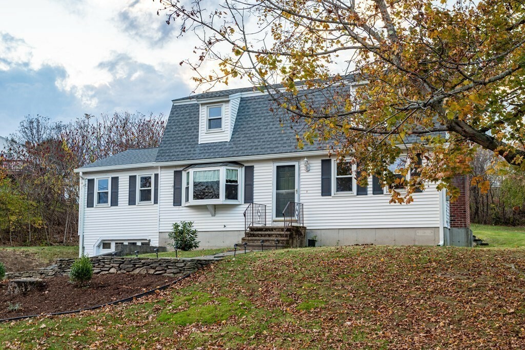 Property Photo:  39 Peach Tree Ln  MA 01453 