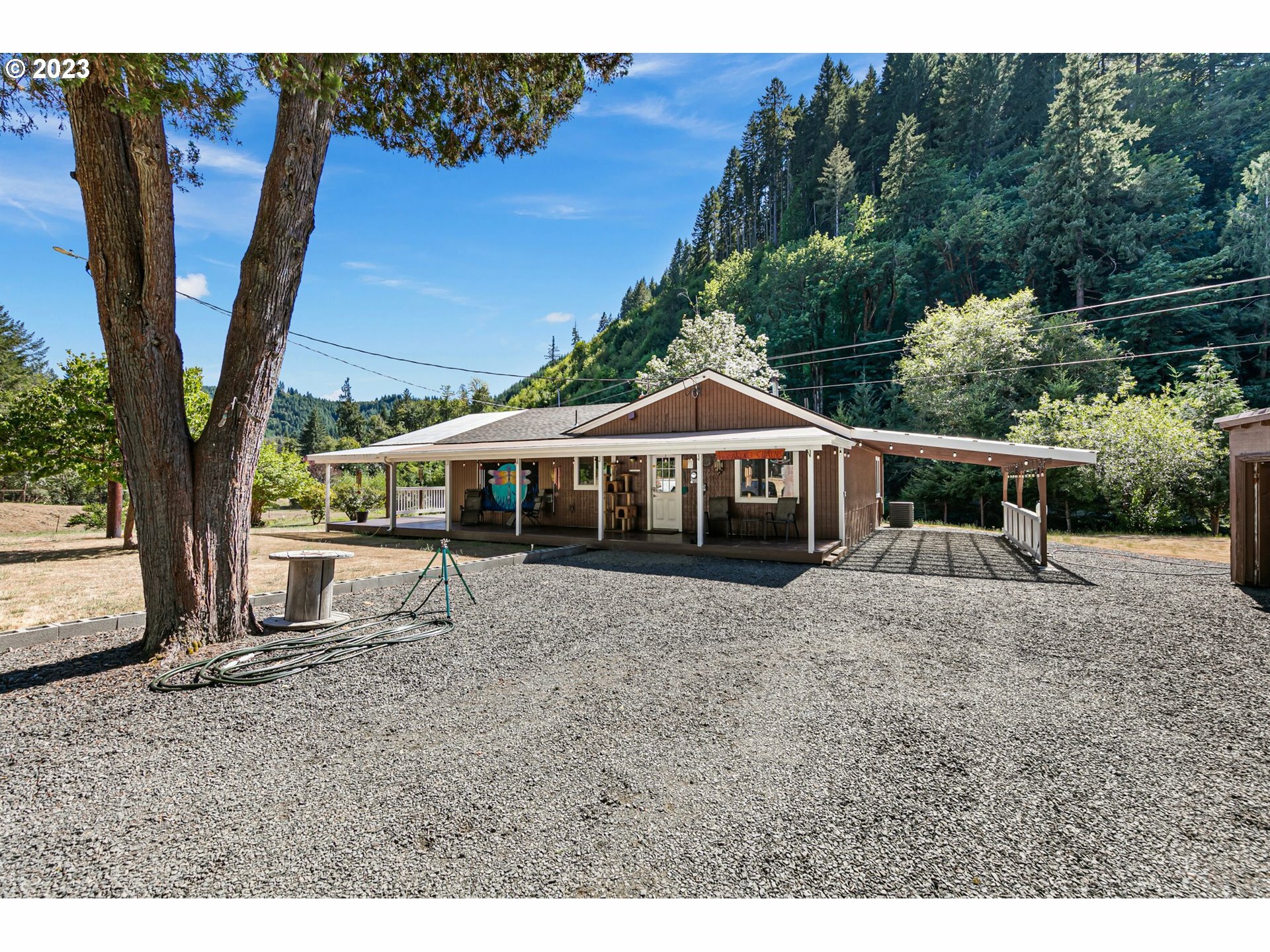 Property Photo:  89586 Nelson Mountain Rd  OR 97490 
