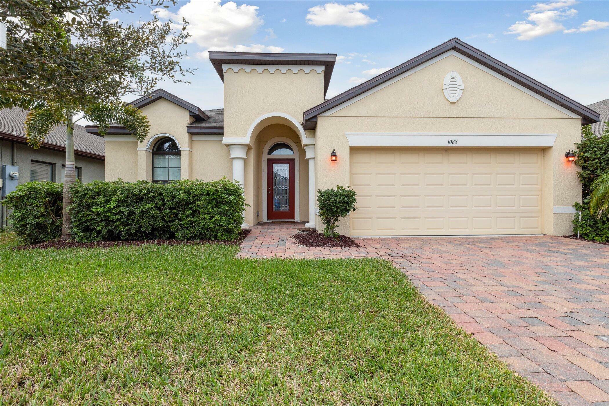 Property Photo:  1083 Musgrass Circle  FL 32904 