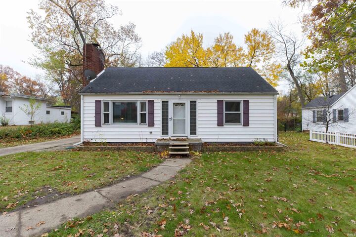 3410 Oakcrest Drive  South Bend IN 46615 photo