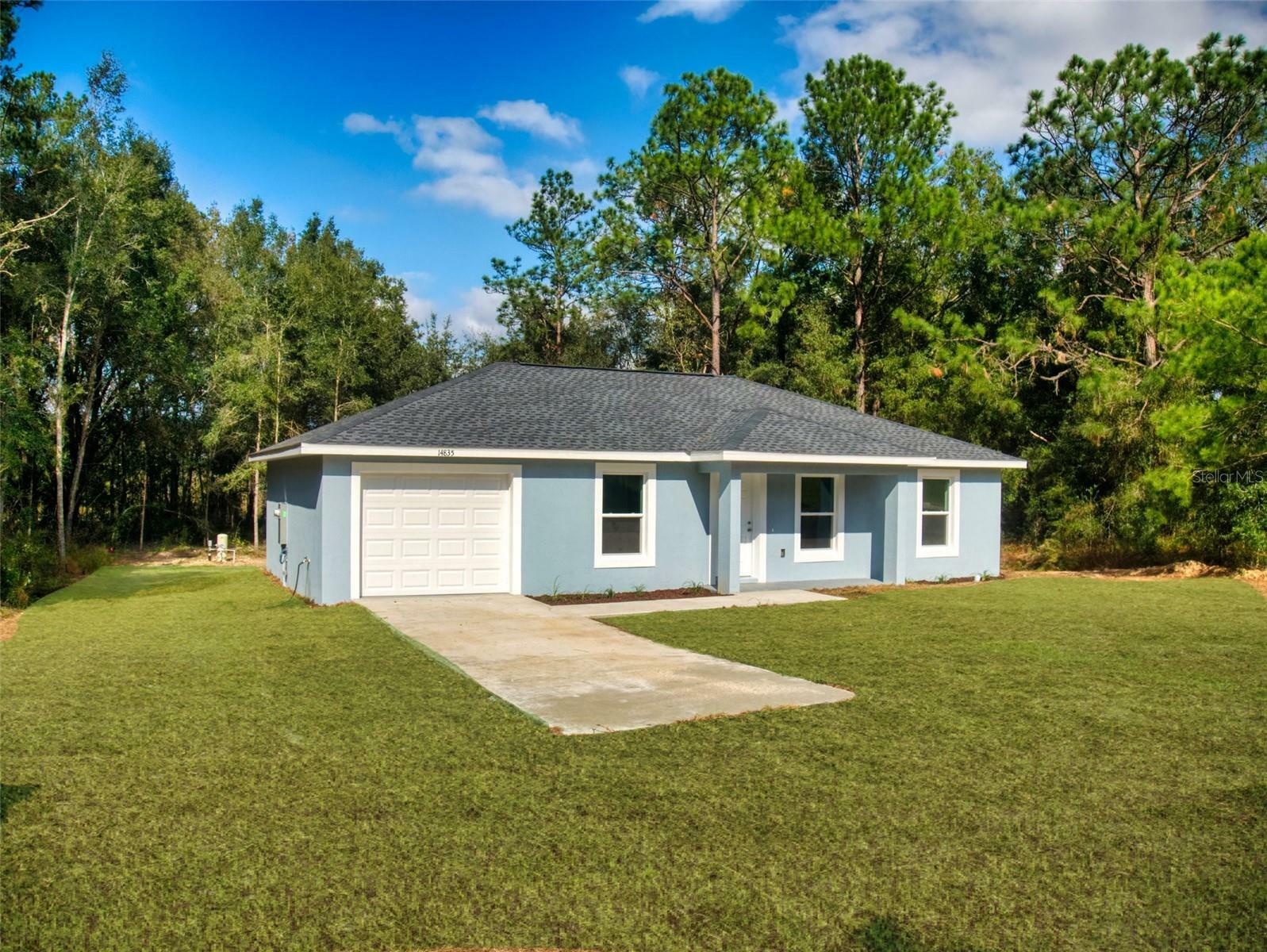 Property Photo: 15011 SW 25th Place FL 34481