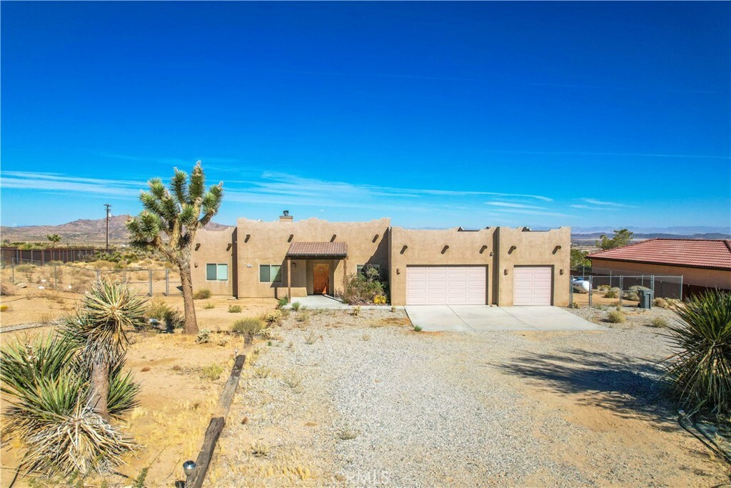 Property Photo:  61246 Onaga Trail  CA 92252 