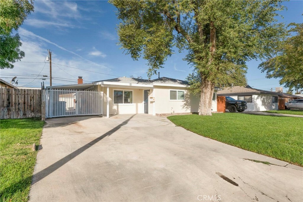 44335 Glenraven Road  Lancaster CA 93535 photo