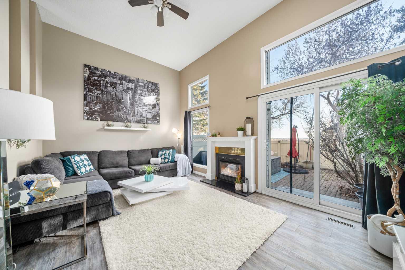 Property Photo:  732 Queenston Terrace SE  AB T2J 6H6 