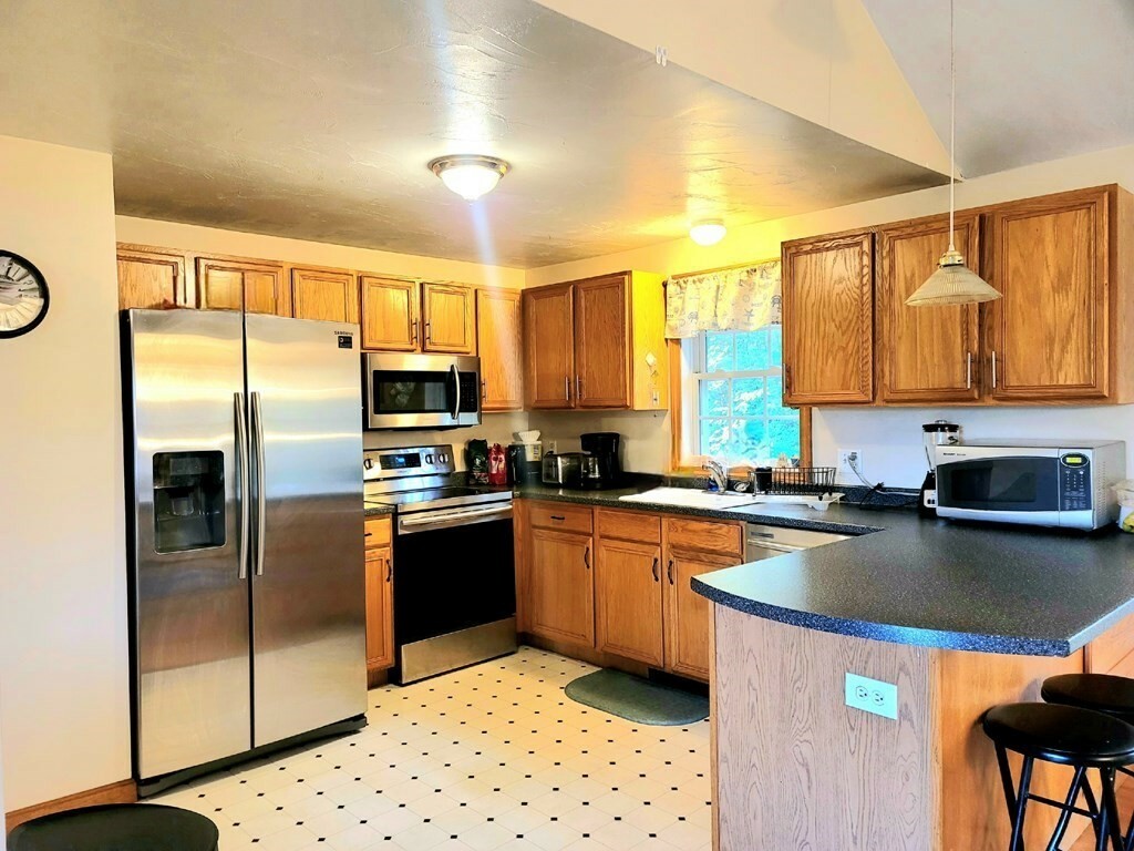 Property Photo:  35 Laurel View Rd  MA 01468 