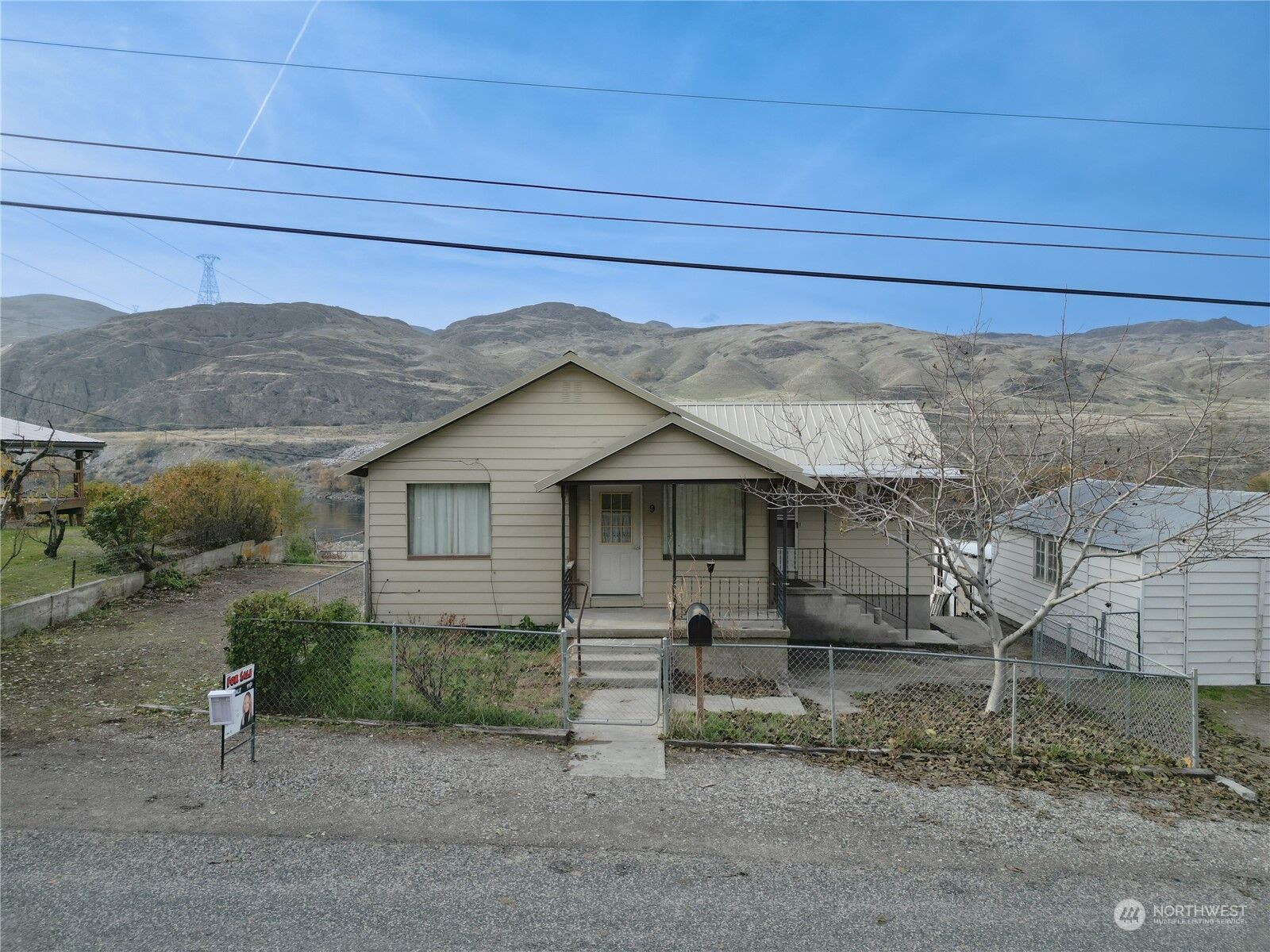 Property Photo:  9 Pine Drive  WA 99116 