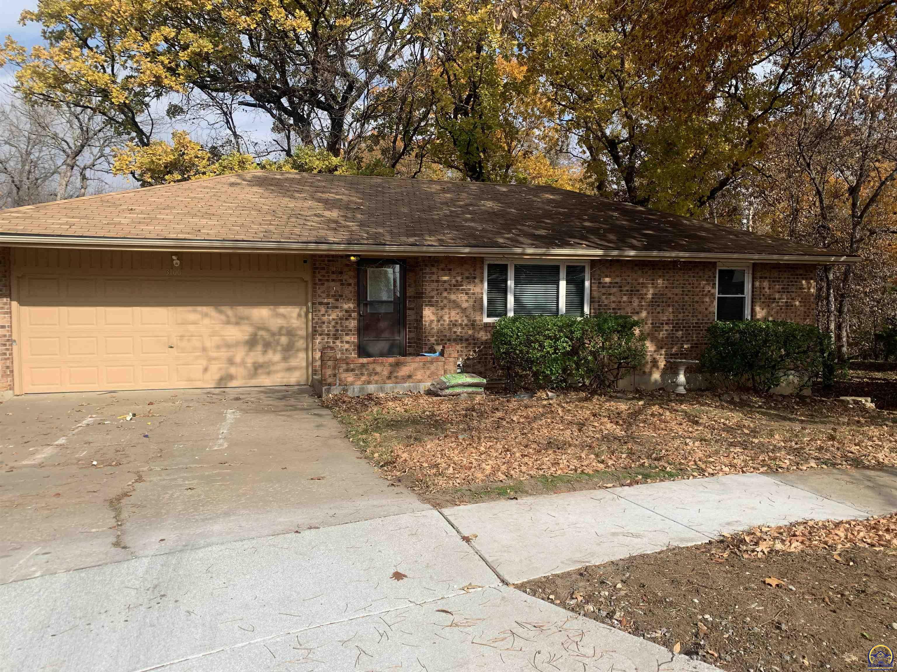 Property Photo: 3100 SW Chelsea Dr KS 66614