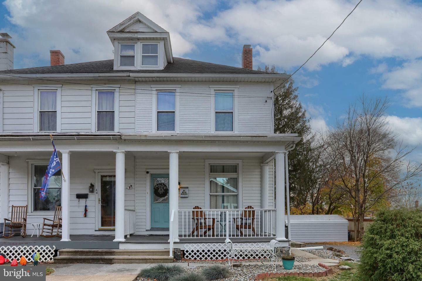 Property Photo: 44 E Locust Street PA 17042
