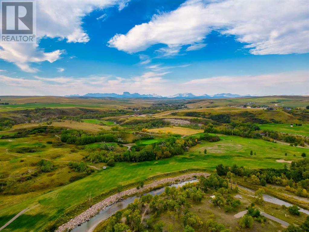 Property Photo: 946 Creekside Drive West AB T0K0K0
