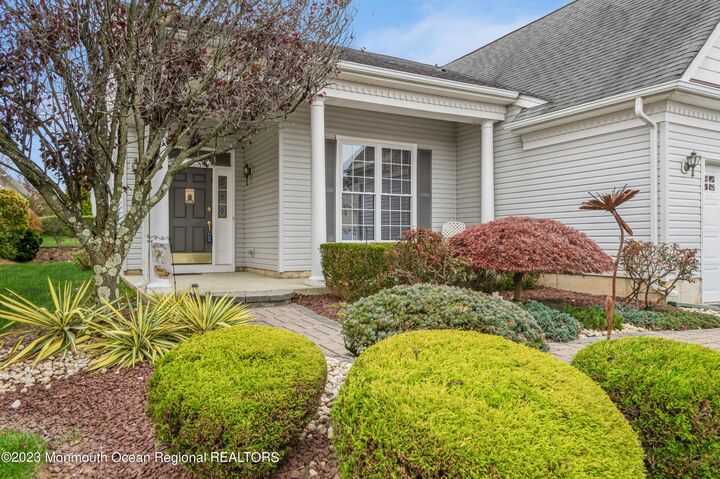 82 Riviera Drive  Monroe NJ 08831 photo