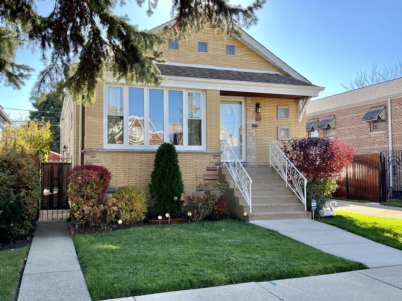 Property Photo:  3719 W 66th Street  IL 60629 