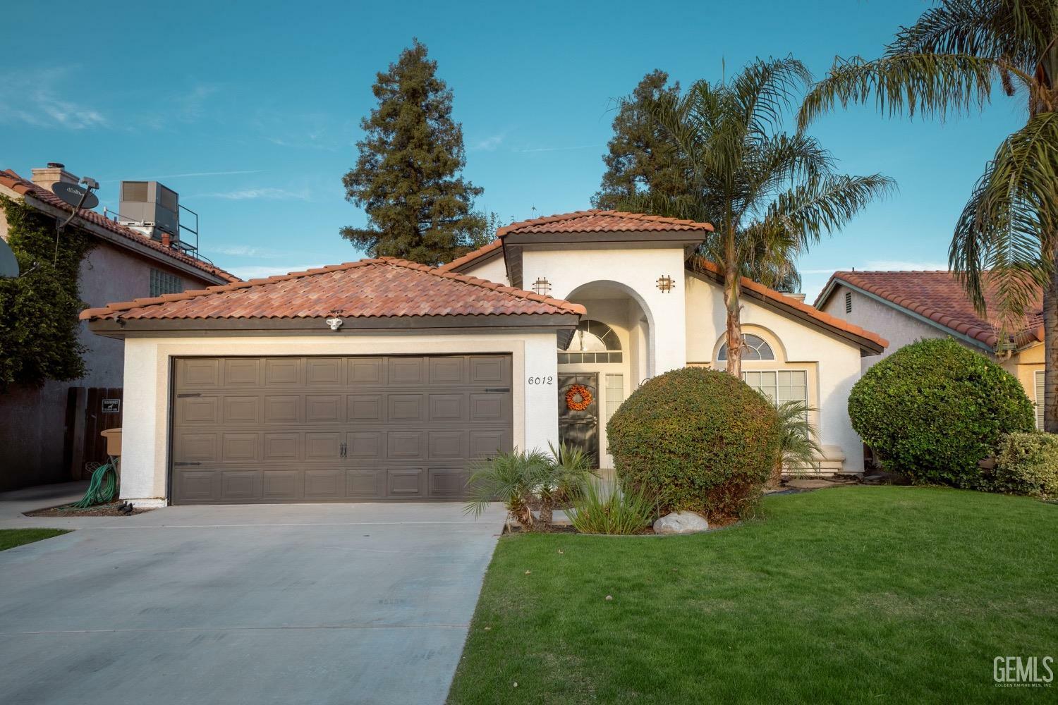 Property Photo:  6012 Ambergrove Street  CA 93313 