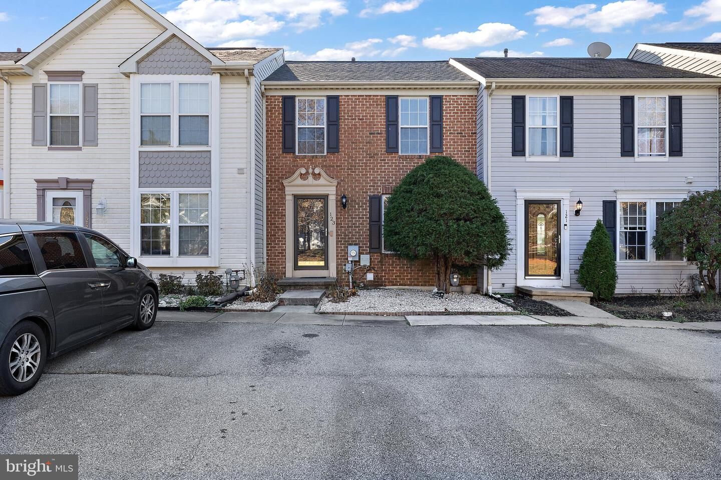 Property Photo:  123 Lauren Place  DE 19702 