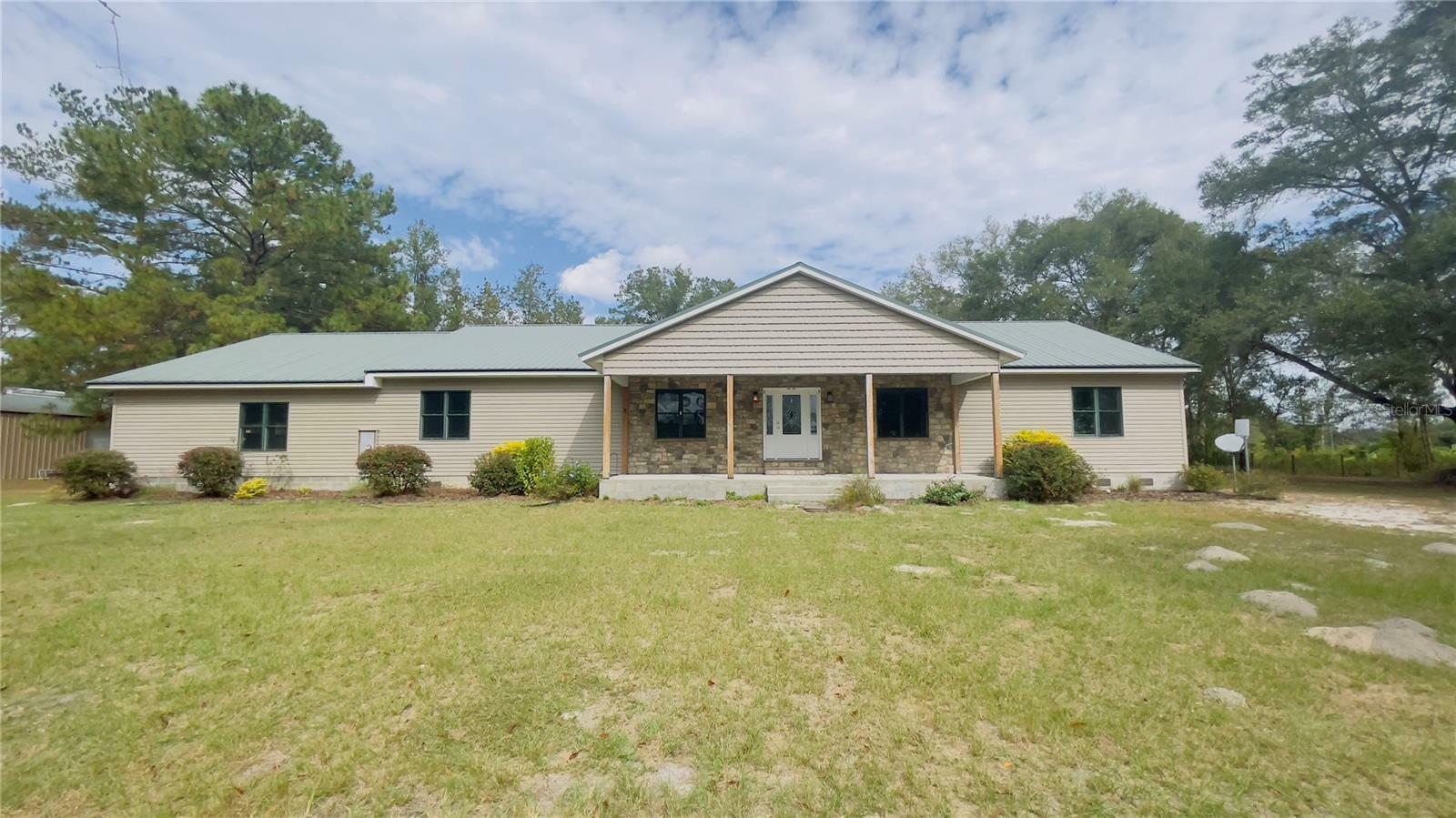 Property Photo:  10031 NE 20th Avenue  FL 32626 