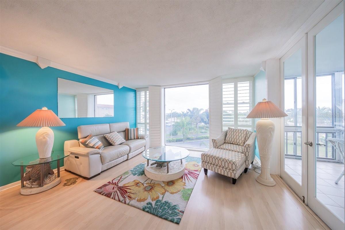 Property Photo: 7400 Sun Island Drive S 309 FL 33707