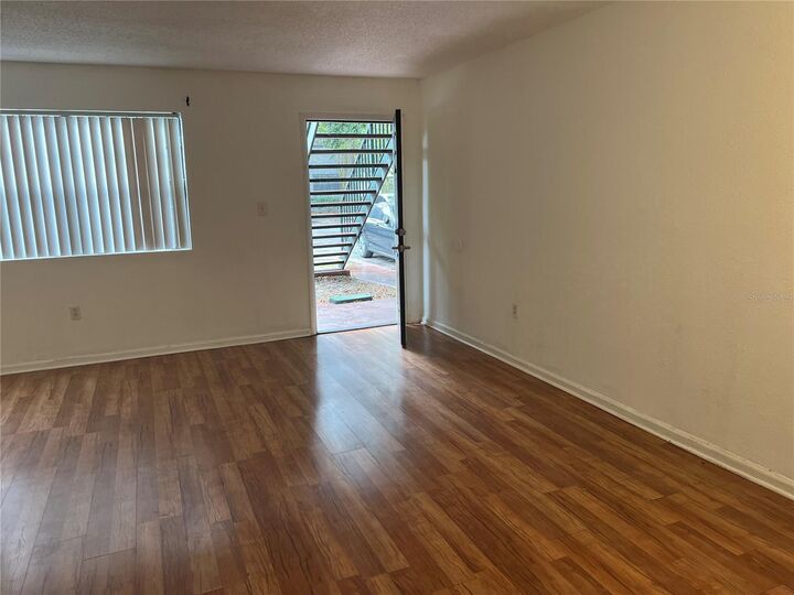 Property Photo:  202 Pine Tulip Court 101  FL 33612 