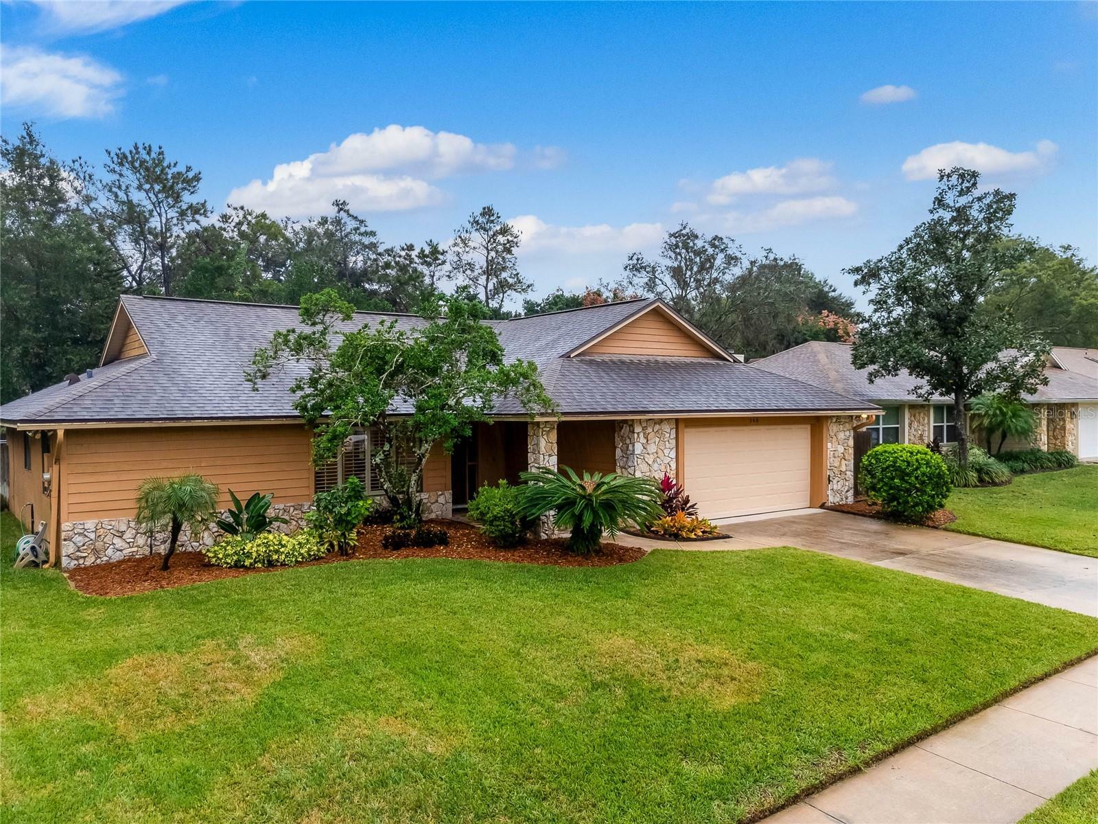 Property Photo:  360 Haverlake Circle  FL 32712 