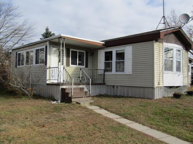 Property Photo:  290 Calef Highway D30  NH 03042 
