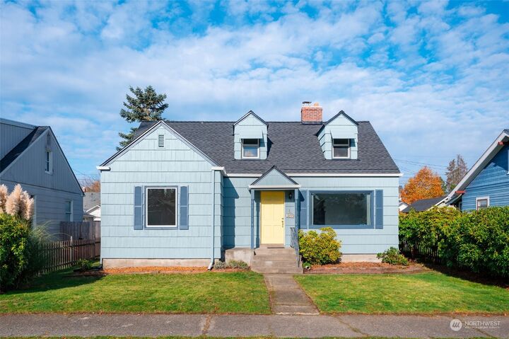 Property Photo: 3615 S 10th Street WA 98405